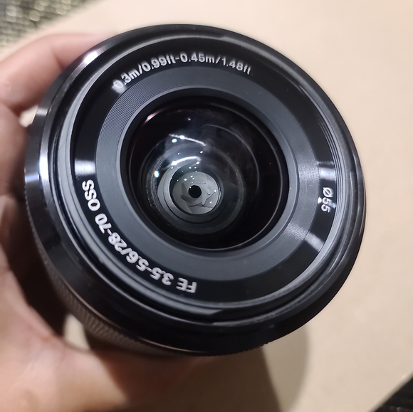 Sony E FE 28-70MM F/3.5-5.6 OSS ZOOM - Picture 1 of 6